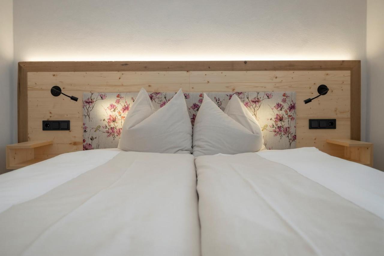 Hotel Winkler-Tuschnig ヴァイセンゼー エクステリア 写真