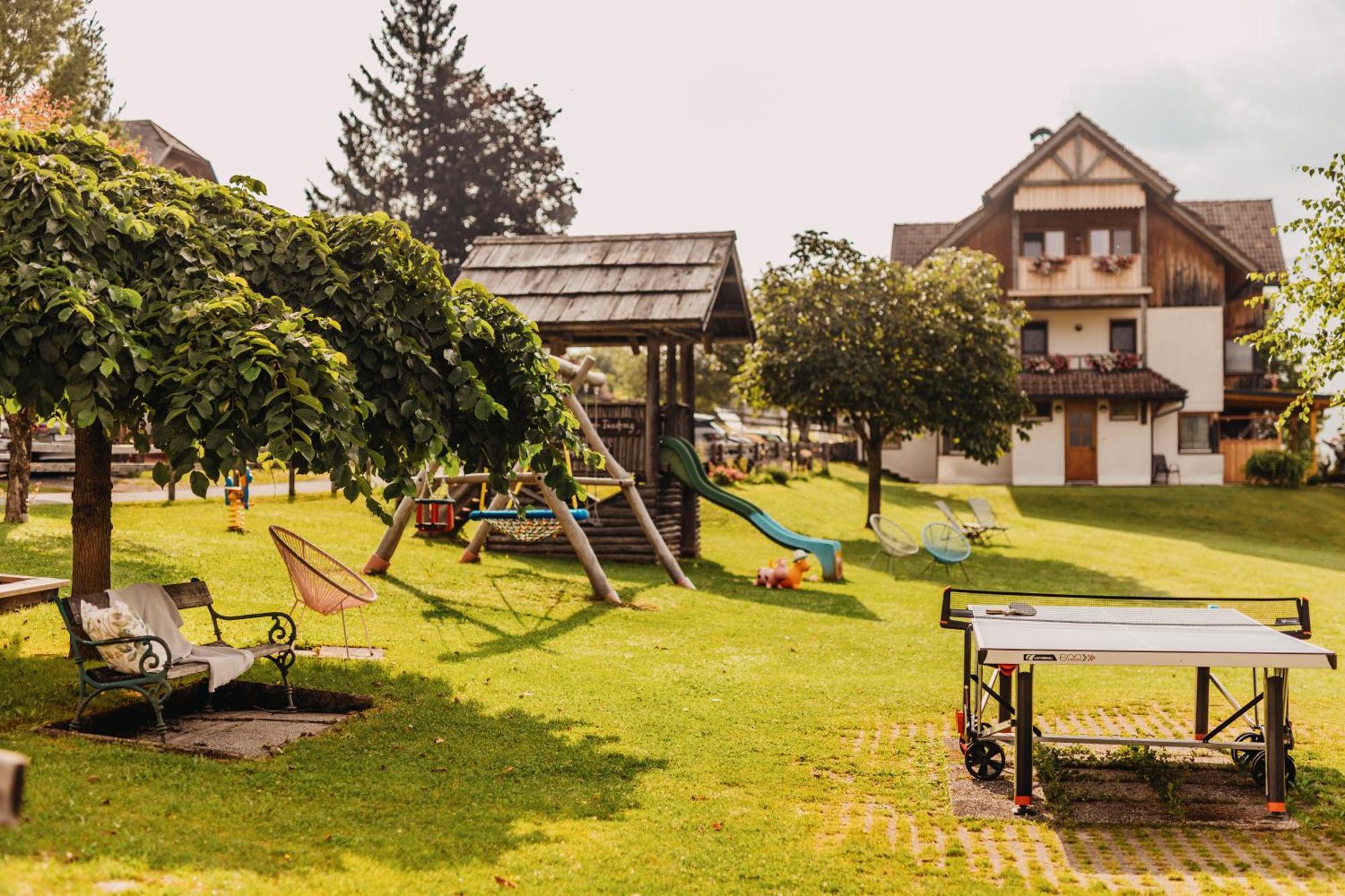 Hotel Winkler-Tuschnig ヴァイセンゼー エクステリア 写真